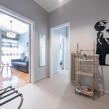 Modern City Apartment By Cloudkeys Athen Eksteriør billede