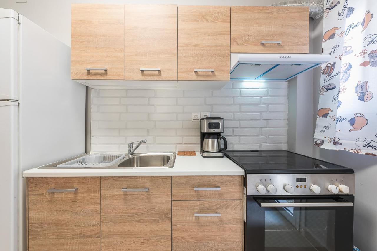 Modern City Apartment By Cloudkeys Athen Eksteriør billede